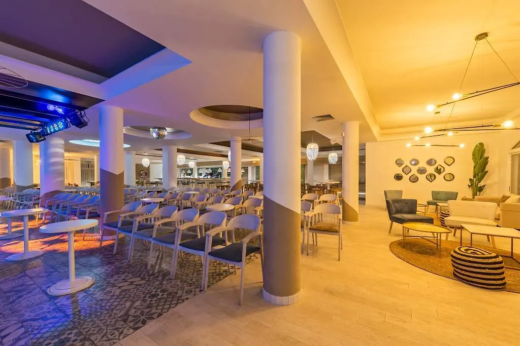 Hotel FERGUS Club Europa Peguera 4*,